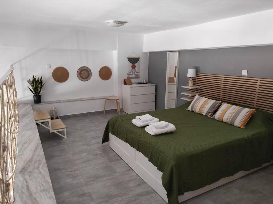 Oliva Loft Apartment Ermoupoli Exterior photo